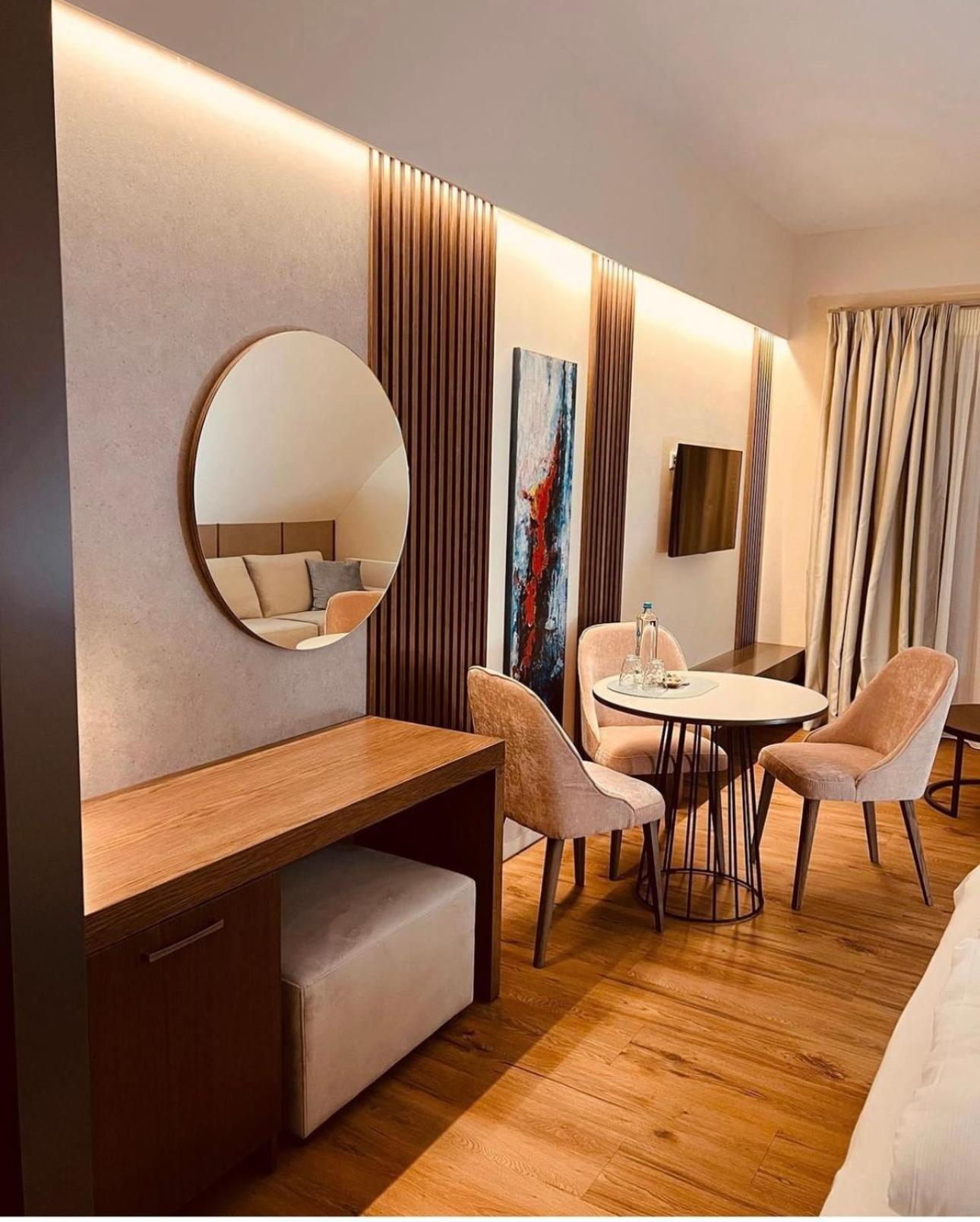 Akropolis Hotel ニュルンベルク エクステリア 写真
