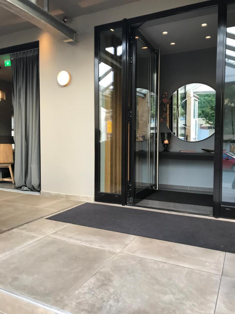 Akropolis Hotel ニュルンベルク エクステリア 写真