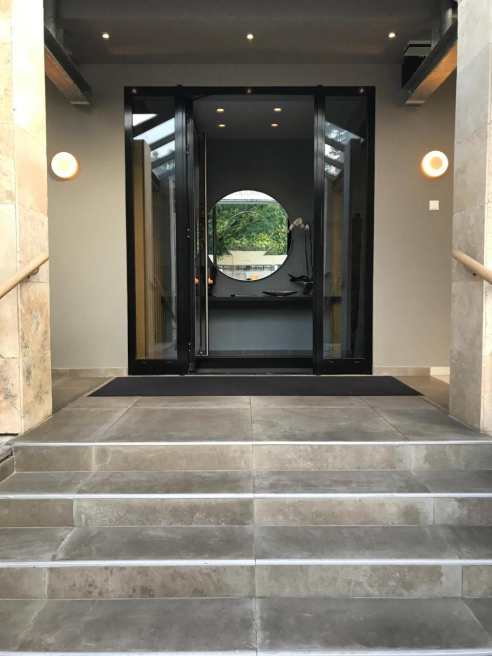 Akropolis Hotel ニュルンベルク エクステリア 写真