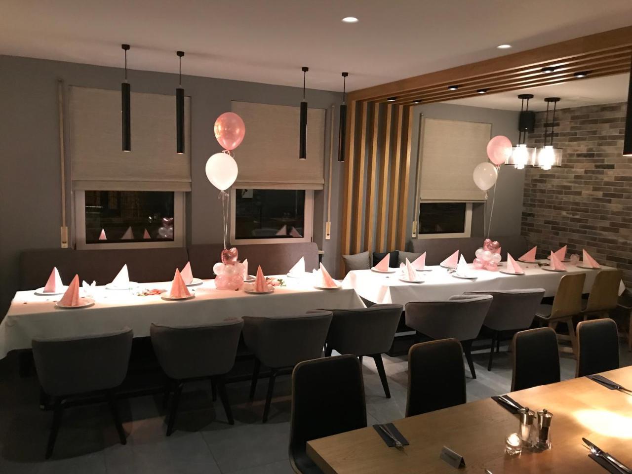 Akropolis Hotel ニュルンベルク エクステリア 写真