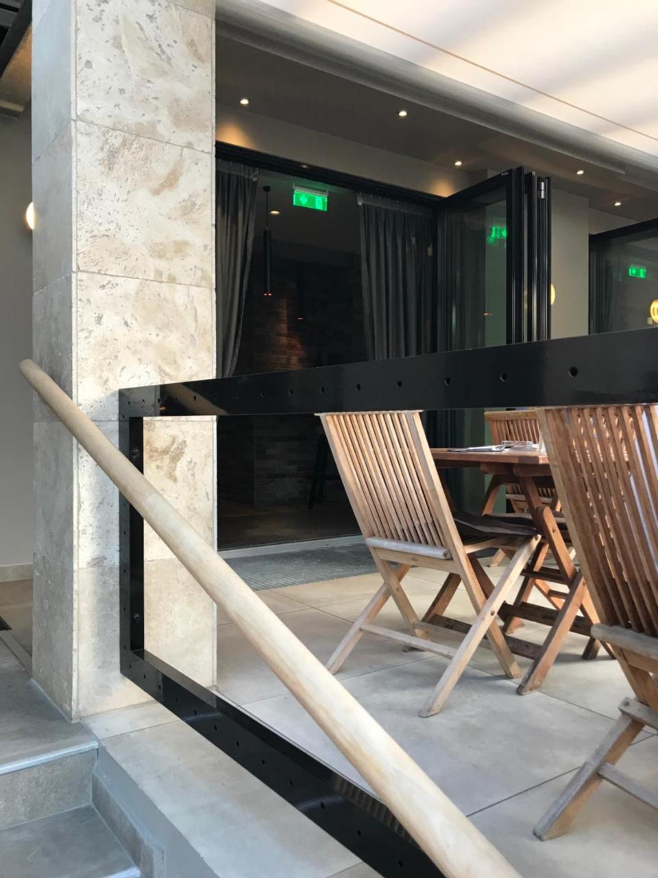 Akropolis Hotel ニュルンベルク エクステリア 写真