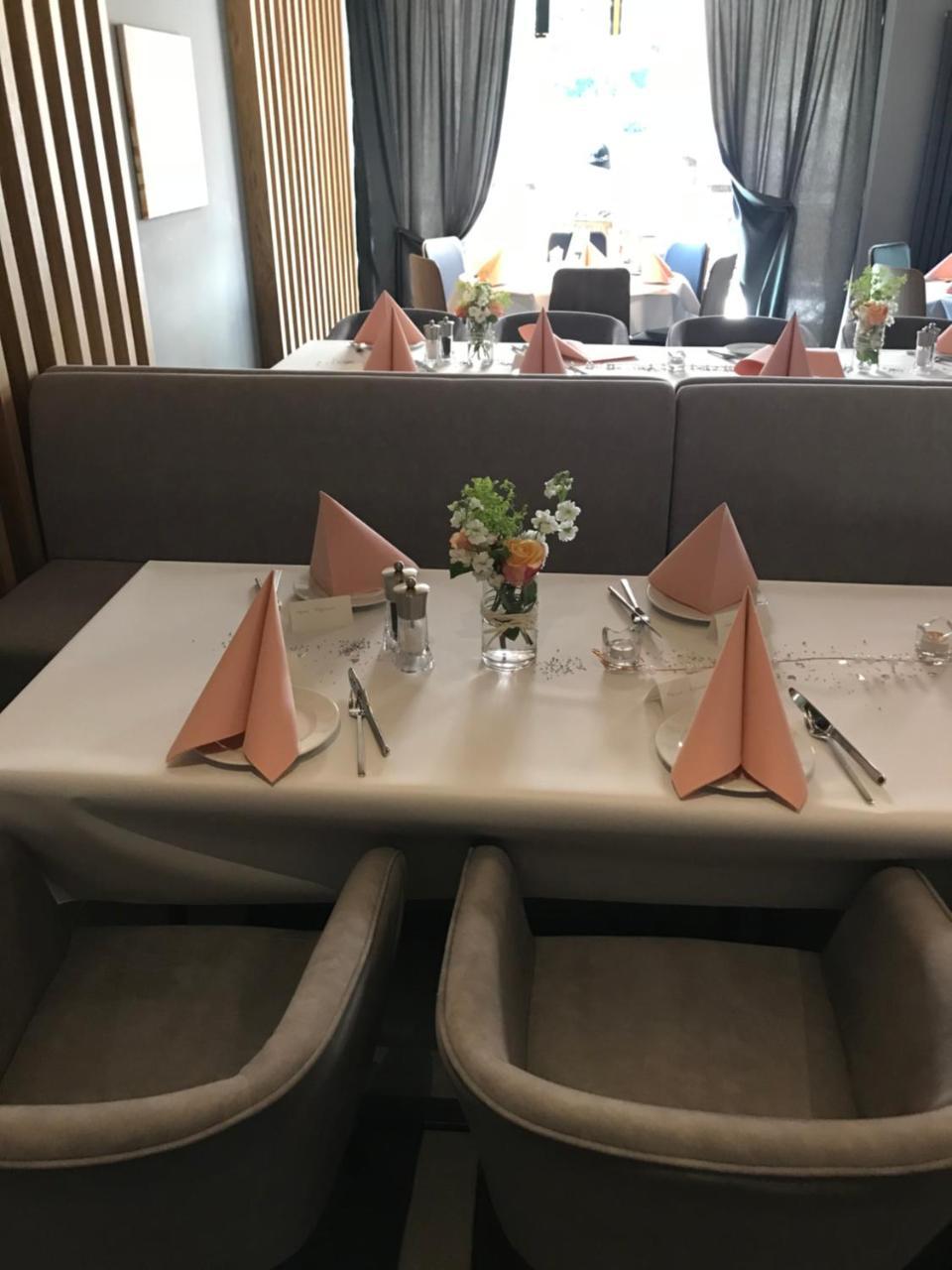Akropolis Hotel ニュルンベルク エクステリア 写真